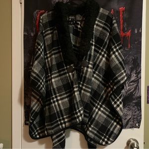 Plaid Faux Fur Shawl / Poncho | L.A Express